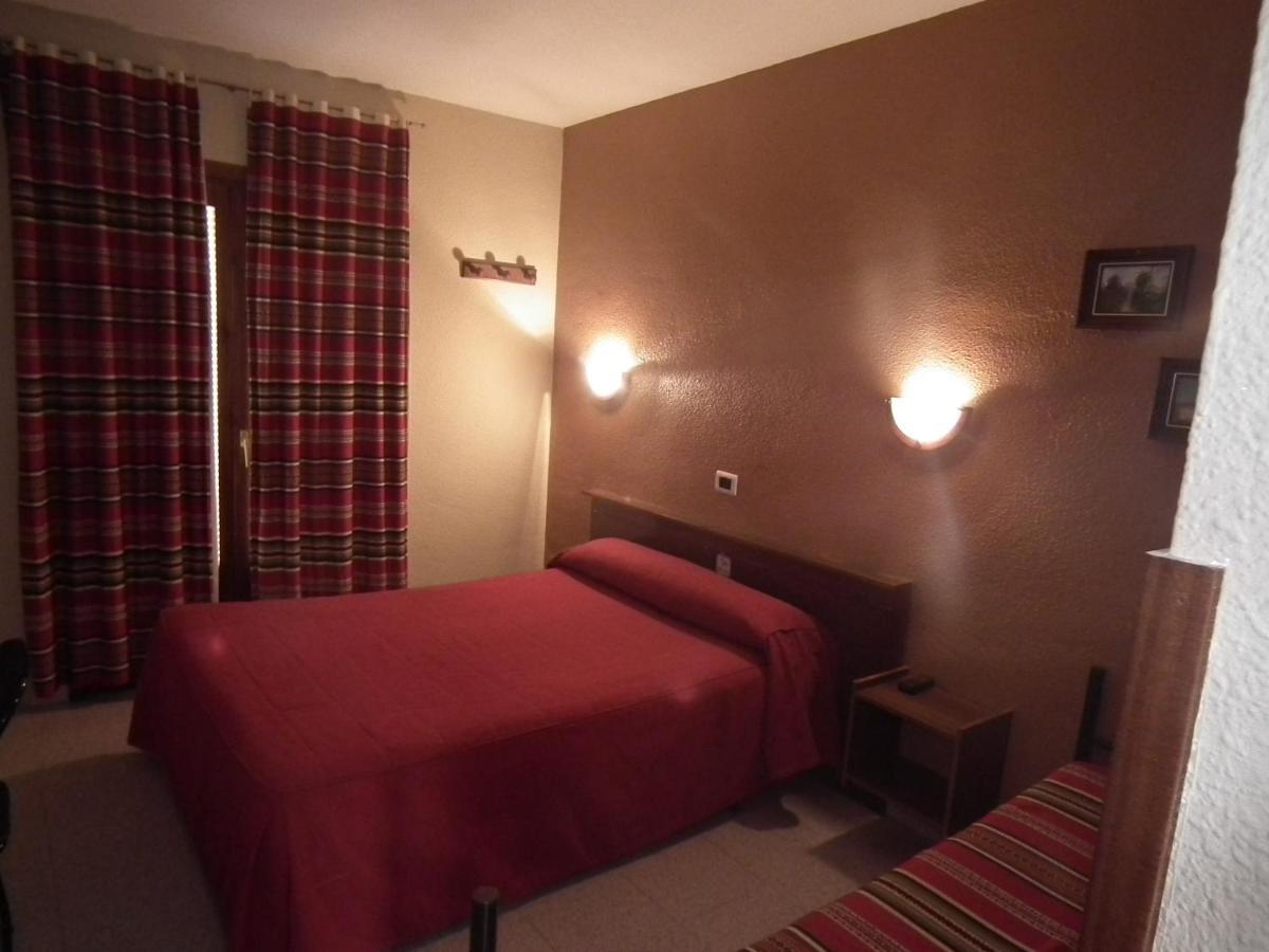 Hostal La Muralla Morella Zimmer foto