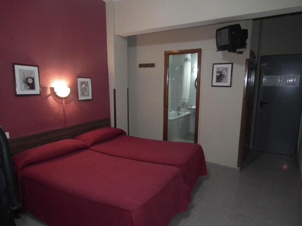 Hostal La Muralla Morella Zimmer foto